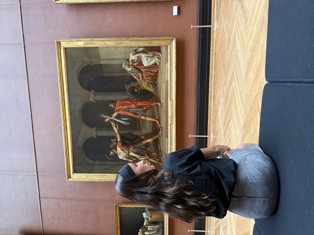 Sozinha no Louvre. 6h sem o celular tocar uma vez
